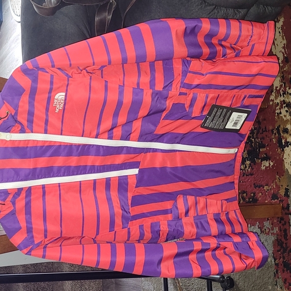 🩷The North Face Womens Beautiful NWTS snowboarding/ski jacket. Sz LG. Unique💜 - Picture 4 of 15